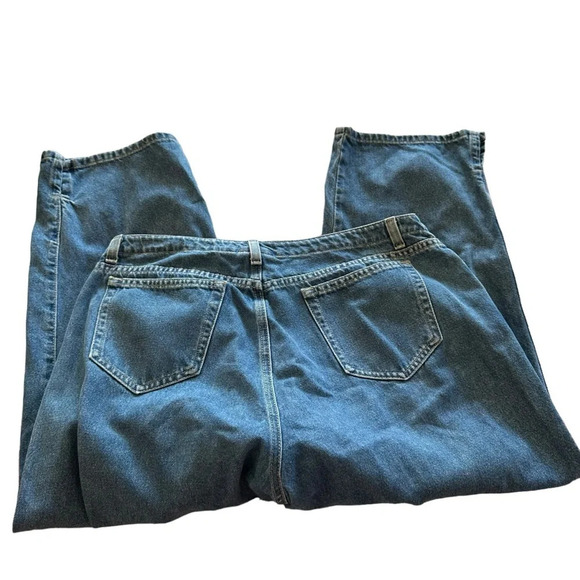 Liz Clairborne women's size 14 capri jeans - Picture 2 of 3